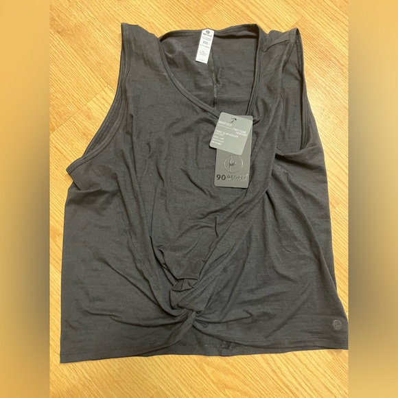 90 Degree 2 piece Wavery Tank and Jogger set. Size:XXL Color: Black NWT - Picture 2 of 2